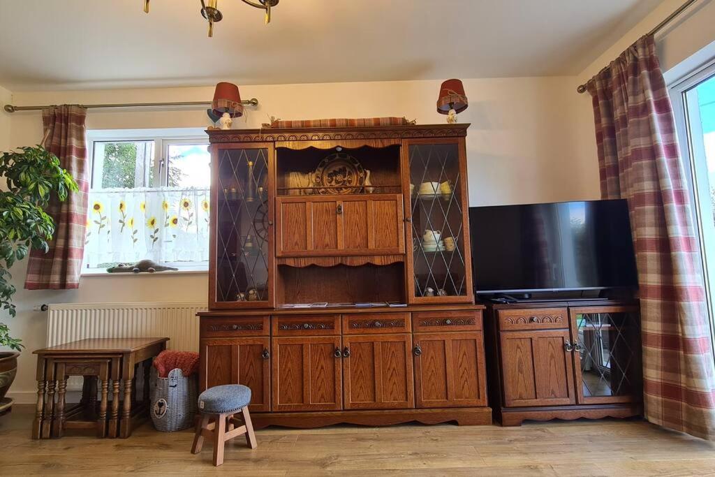 Northlea-Scottish Style Cottage インヴァネス エクステリア 写真