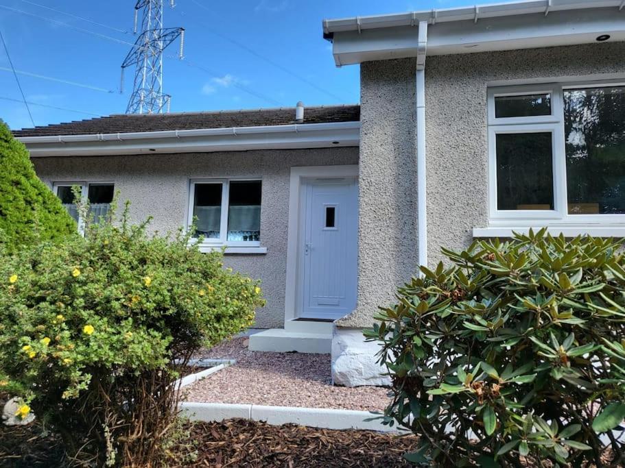 Northlea-Scottish Style Cottage インヴァネス エクステリア 写真
