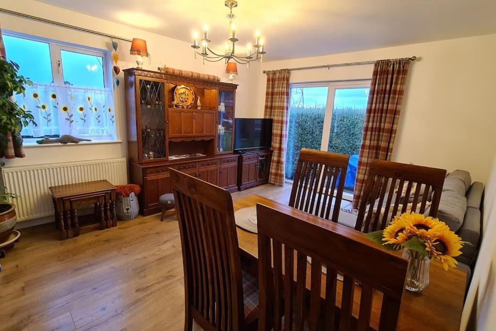 Northlea-Scottish Style Cottage インヴァネス エクステリア 写真